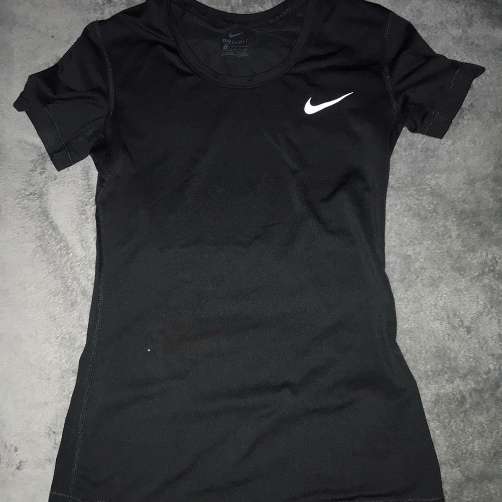 Nike dri fit workout top